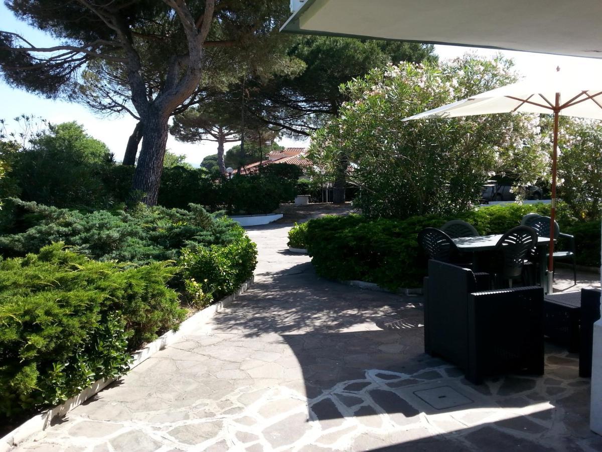 Appartamento In Villa Valentini, Fronte Mare, Giardino E Parcheggio Privato, Wifi, Dotato Di Tutti I Confort, Nel Golfo Di Gaeta มินตูร์โน ภายนอก รูปภาพ