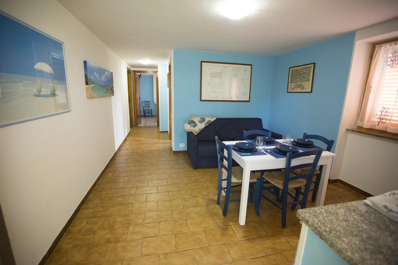 Appartamento In Villa Valentini, Fronte Mare, Giardino E Parcheggio Privato, Wifi, Dotato Di Tutti I Confort, Nel Golfo Di Gaeta มินตูร์โน ภายนอก รูปภาพ