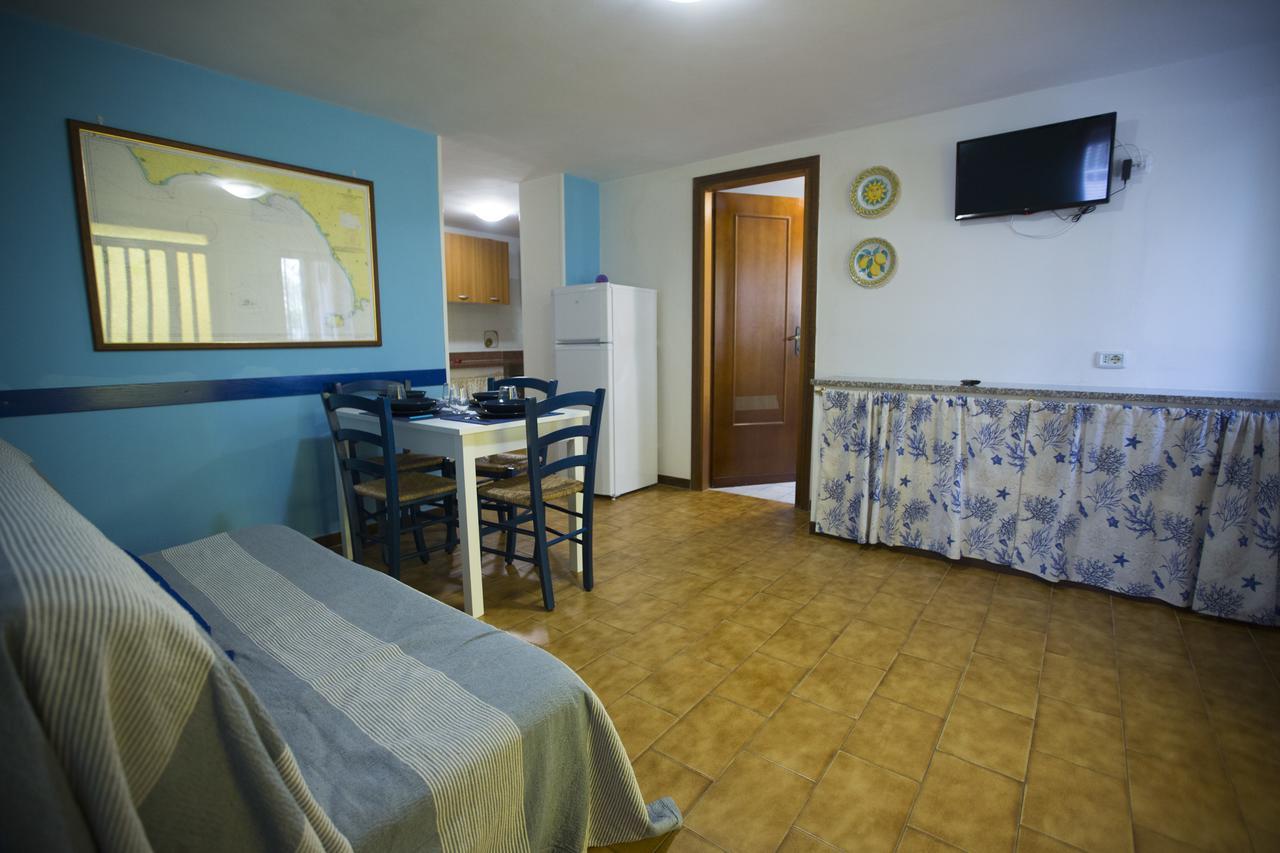 Appartamento In Villa Valentini, Fronte Mare, Giardino E Parcheggio Privato, Wifi, Dotato Di Tutti I Confort, Nel Golfo Di Gaeta มินตูร์โน ภายนอก รูปภาพ